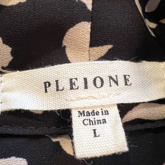 Pleione Faux Wrap Blouse Size L - Picture 3 of 4